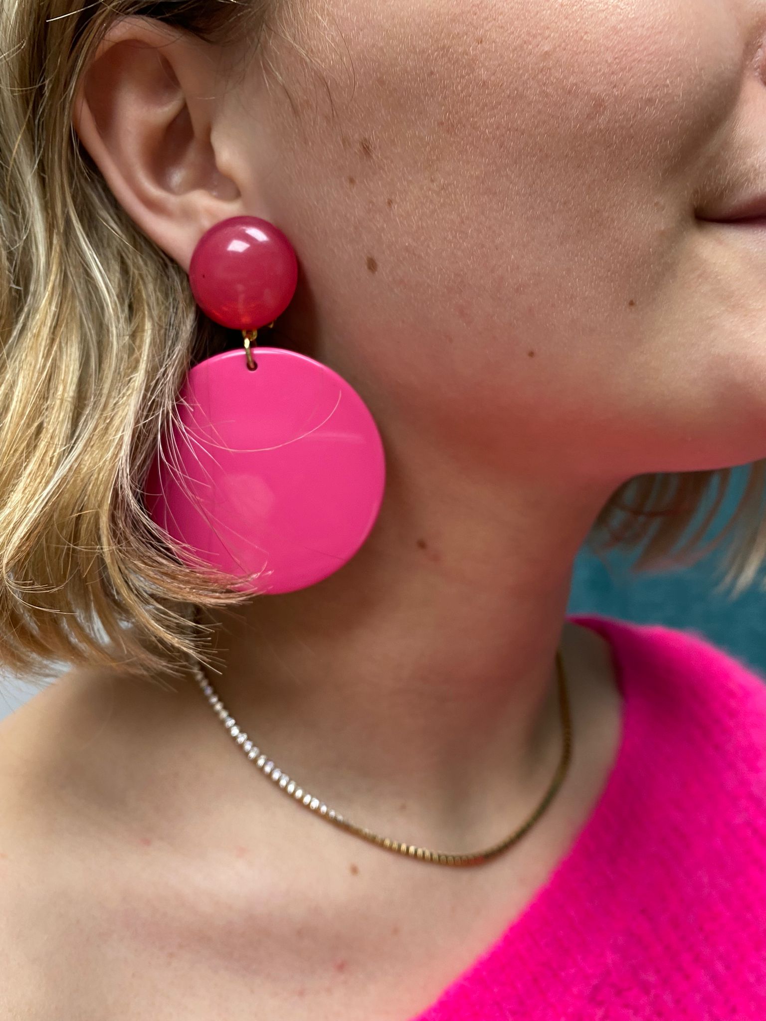 boucles d'oreilles résine fuchsia marque francine bramli
