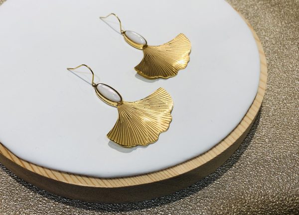 boucles d'oreilles nacre acier inoxydable doré marque OMACOO