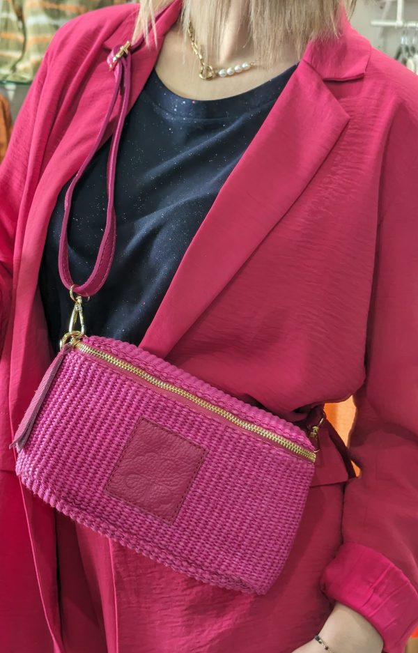 Sac Banane loukas rafia fuchsia cuir