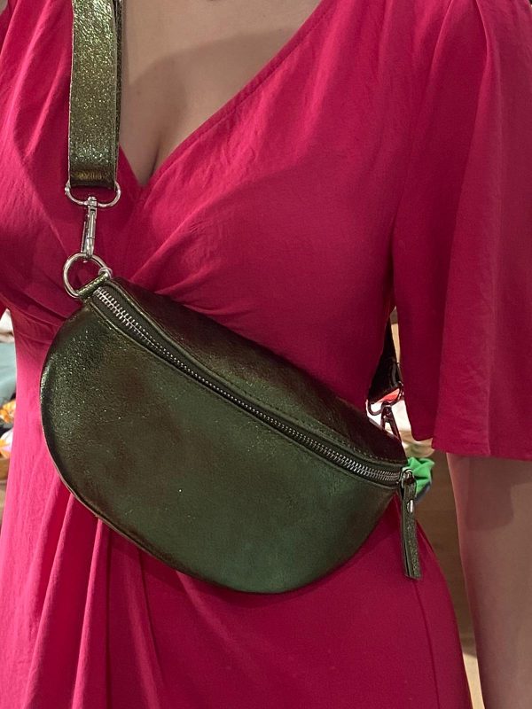 sac banane brillante cuir kaki