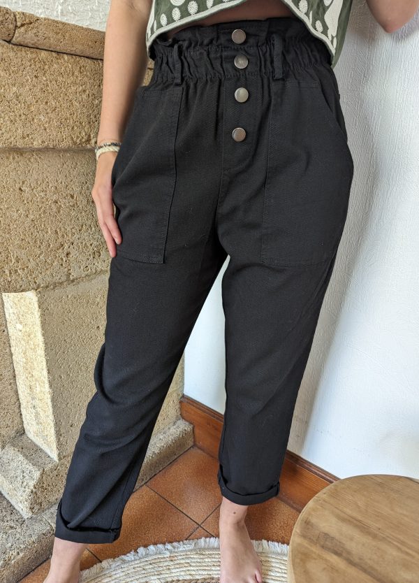 pantalon coupe carotte noir marque emma blue