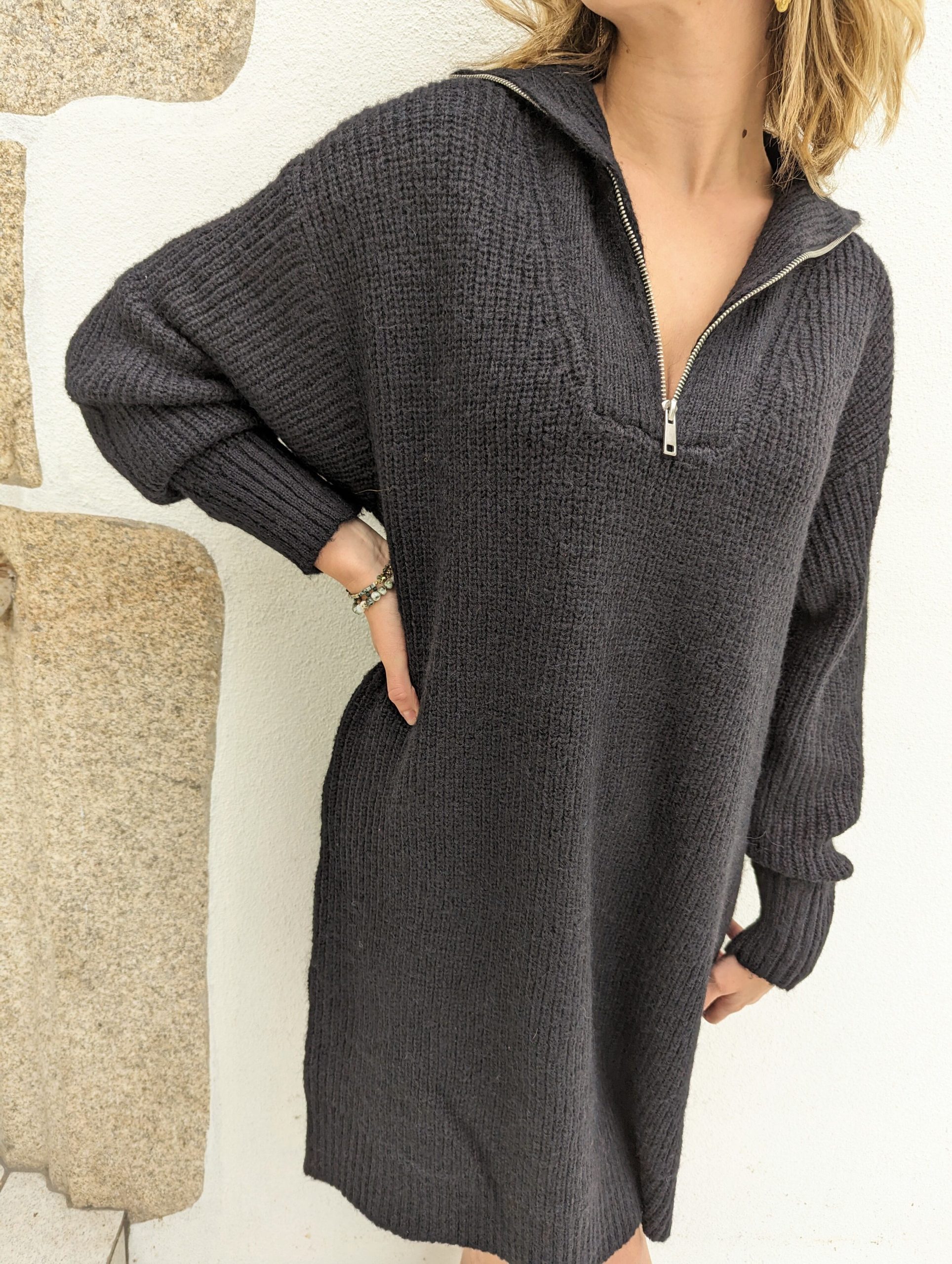 Robe pull Pino noir marque Garance